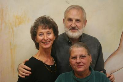 Georgia and Ron Traver and Sylvia Chappell