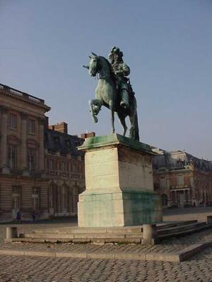 Versailles - Statue of Louis XIV