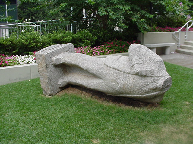 Newseum Toppled Lenin